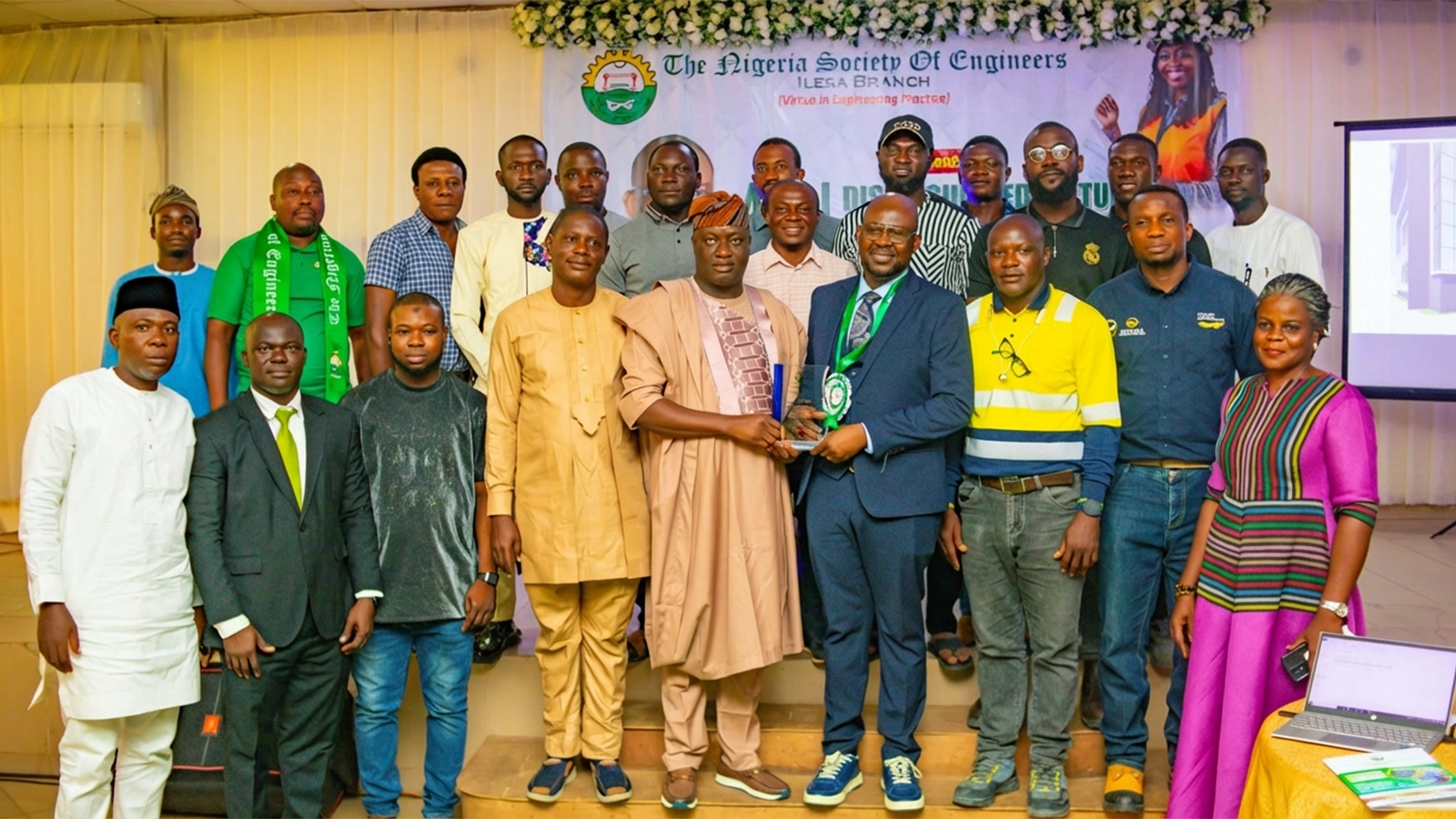 SROL Team receiving the Distinguished Corporate Award by the Nigerian Society of Engineers (NSE), Ilesa Branch