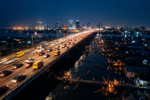 poorest-area-in-lagos-makoko-night-skyline